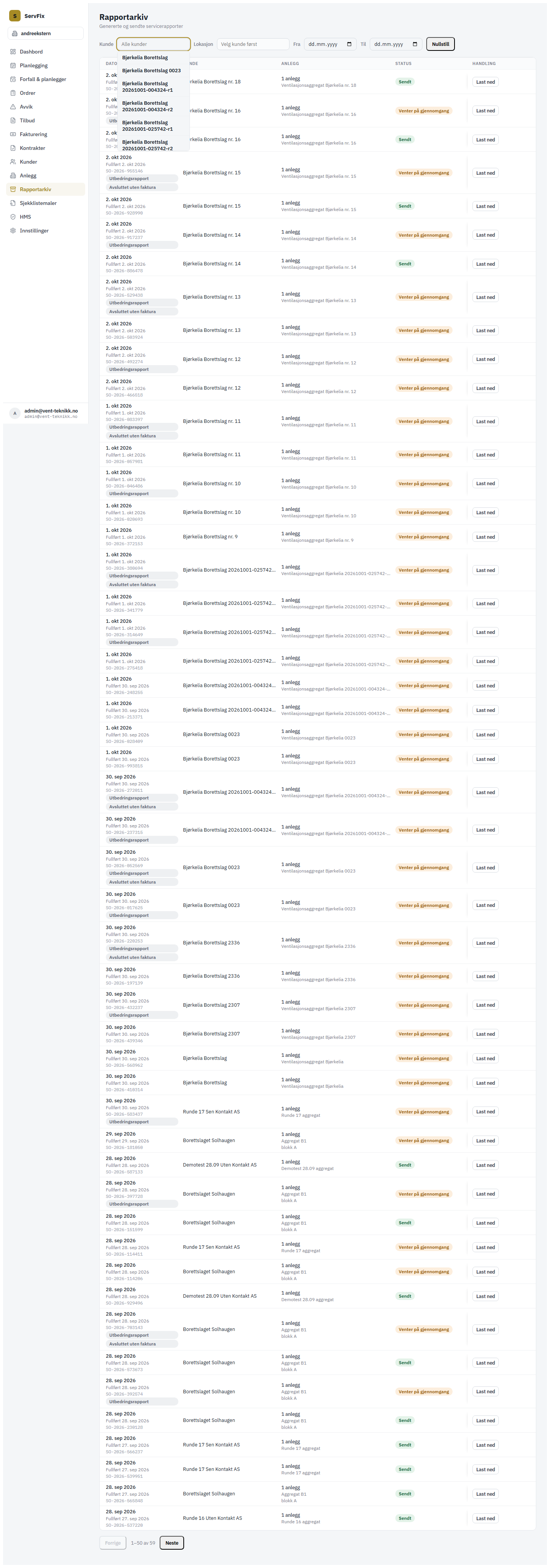 Rapportarkivets kundefilter med listen over kunder åpen.